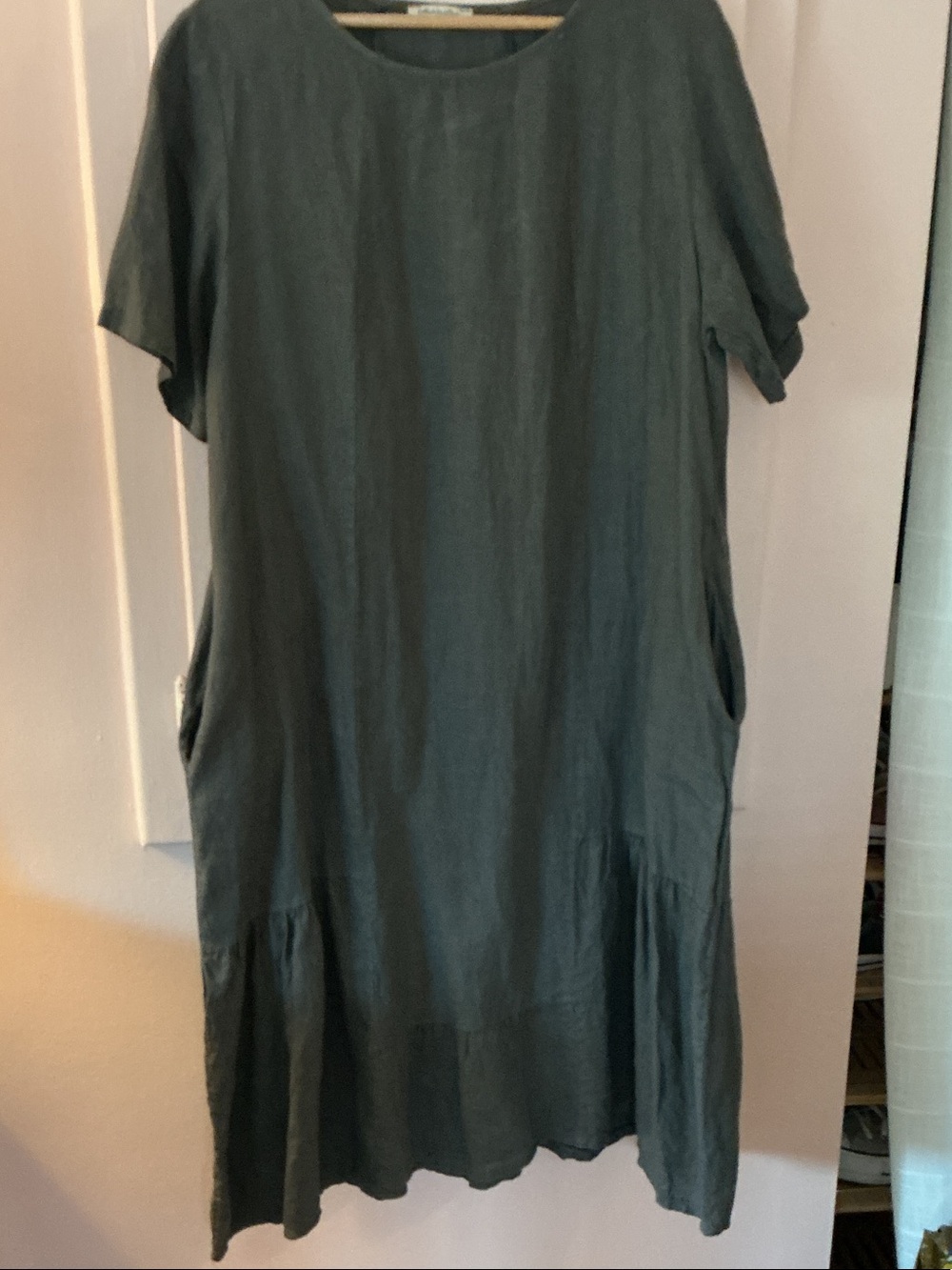 Women's Relaxed Short-Sleeve Tunic Dress - Dark Green